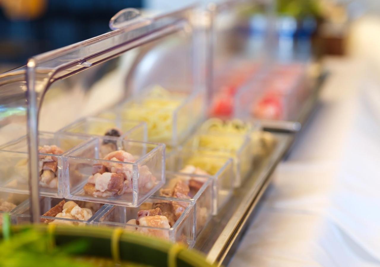 Apa Hotel & Resort Hakata Ekihigashi ฟูกุโอกะ ภายนอก รูปภาพ